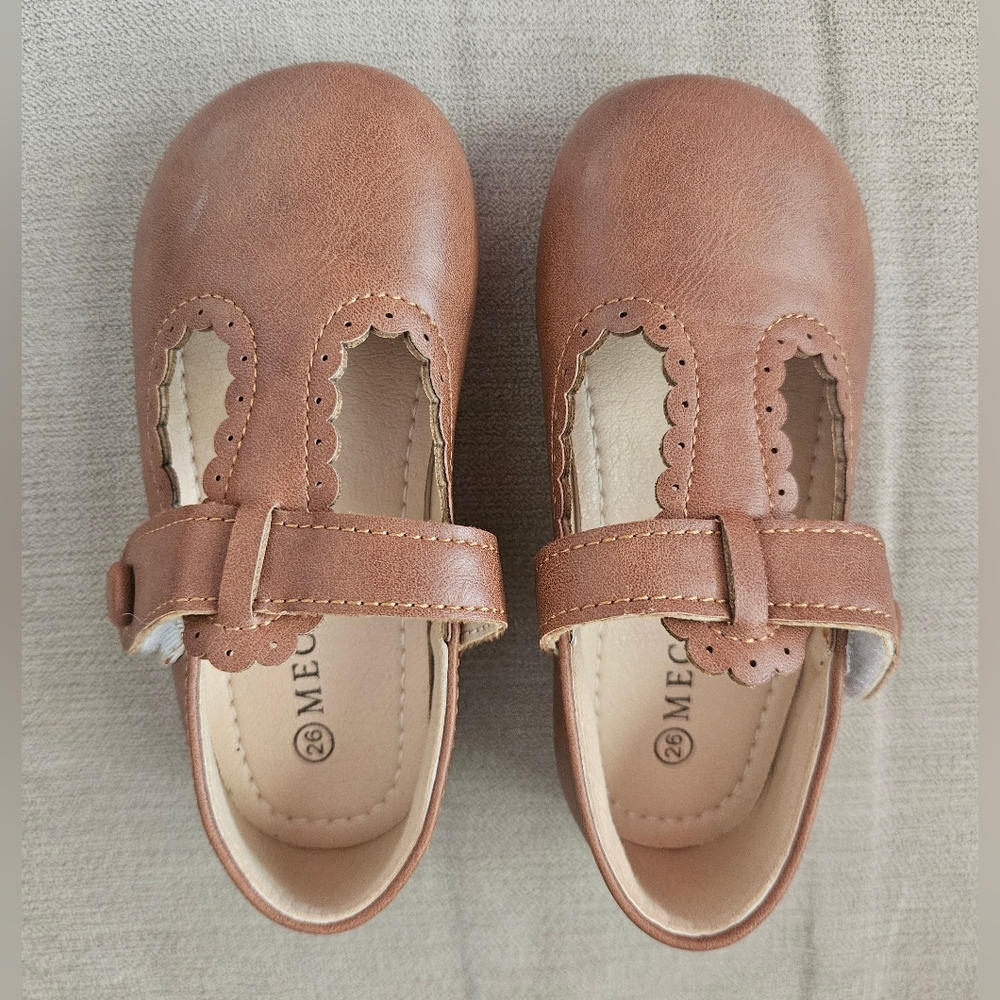 Girls Brown T-Strap Dress Shoes